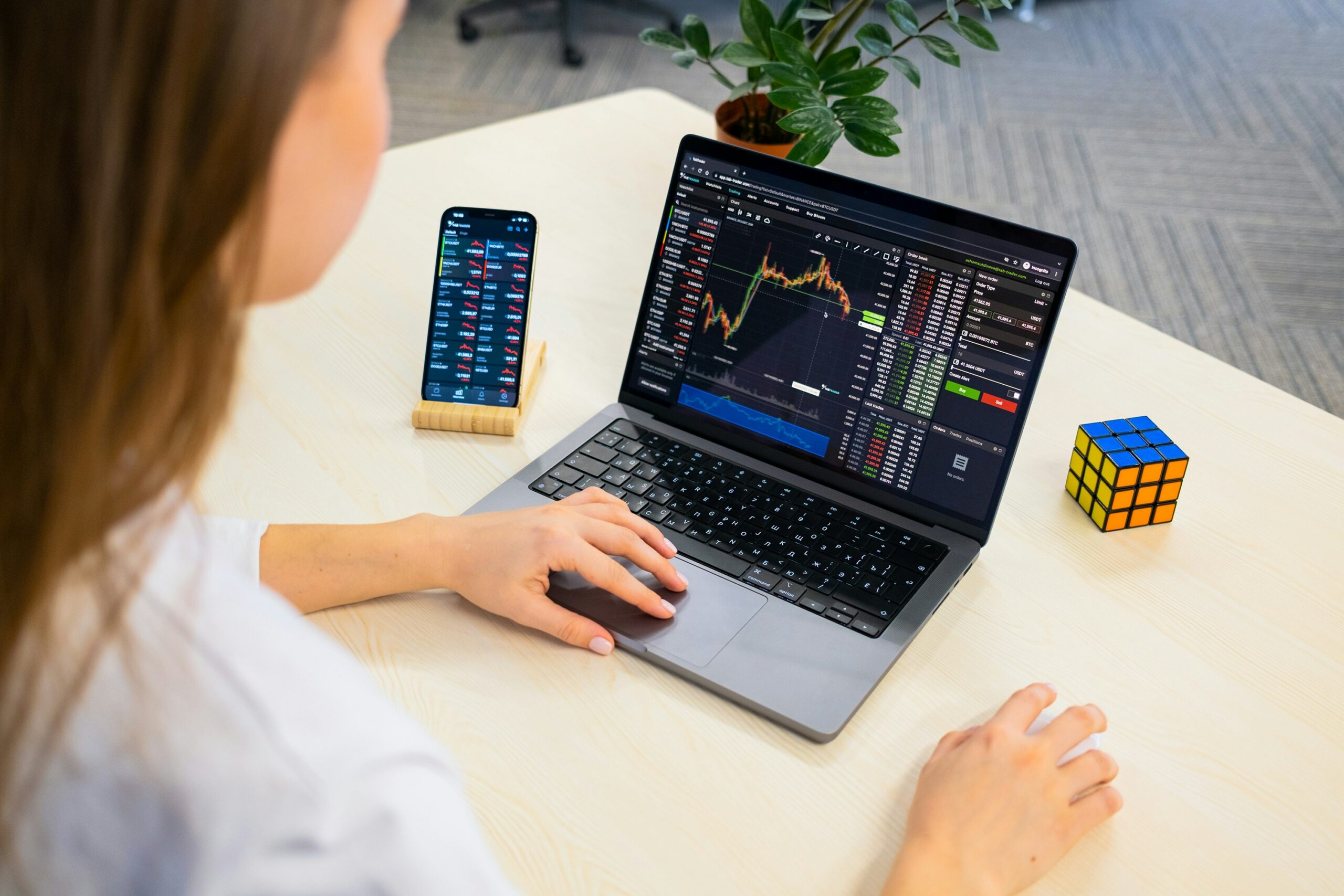 The Future of Investing: Exploring the Opportunities with Crypto 30x .com